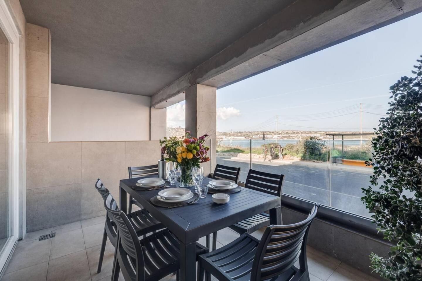 9Ten11 Seafront By Homely Mellieħa Zewnętrze zdjęcie