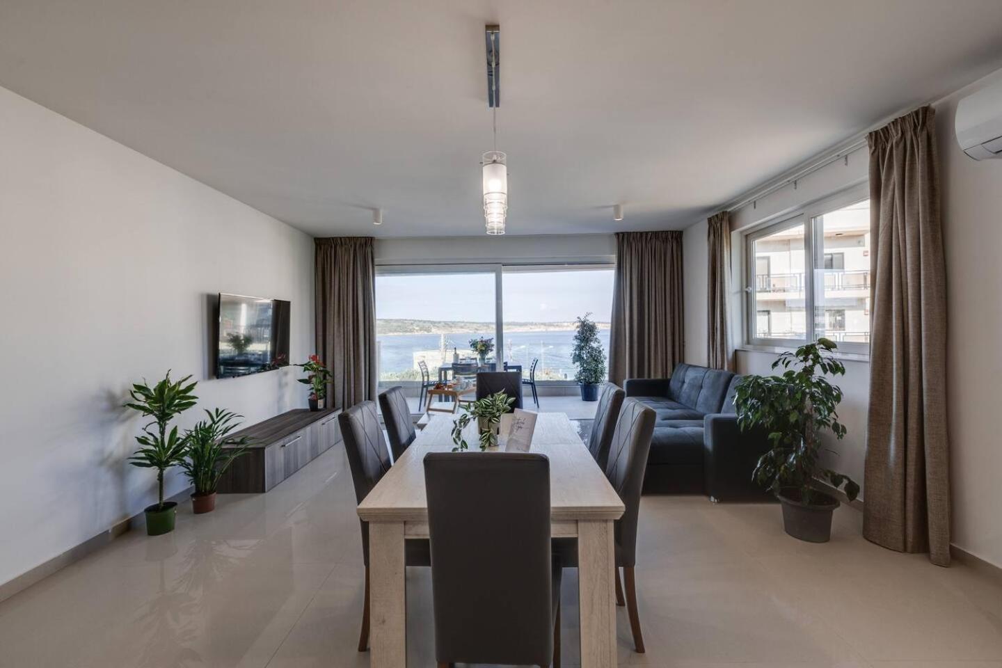 9Ten11 Seafront By Homely Mellieħa Zewnętrze zdjęcie
