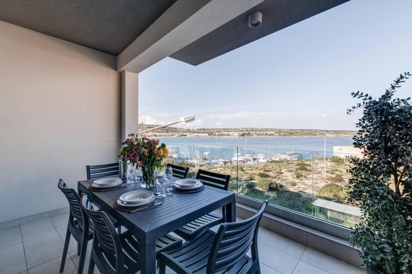 9Ten11 Seafront By Homely Mellieħa Zewnętrze zdjęcie